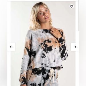 JALA- tide dye cropped pullover size xsmall